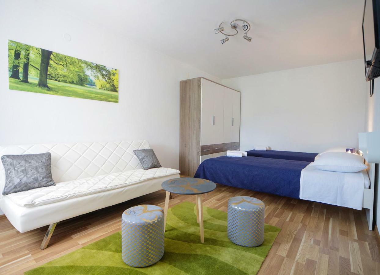 Villa House Lucia à Brstanovo Extérieur photo
